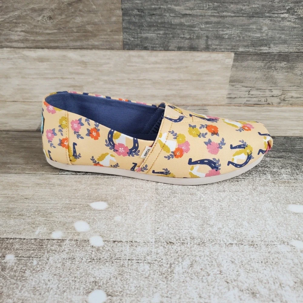 Toms Alpargata Shoes Womens Sz 7 Apricot Floral Horses Print Canvas Slip On